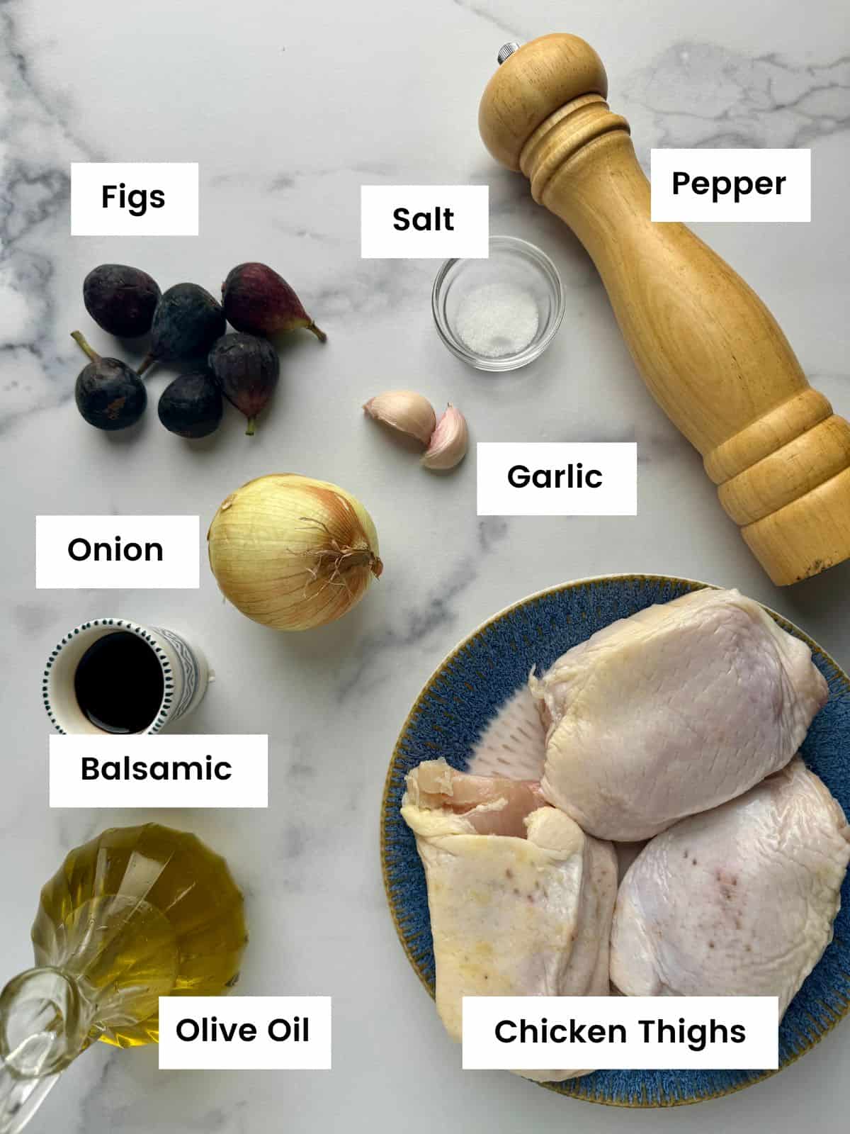 Ingredients for chicken with figs.