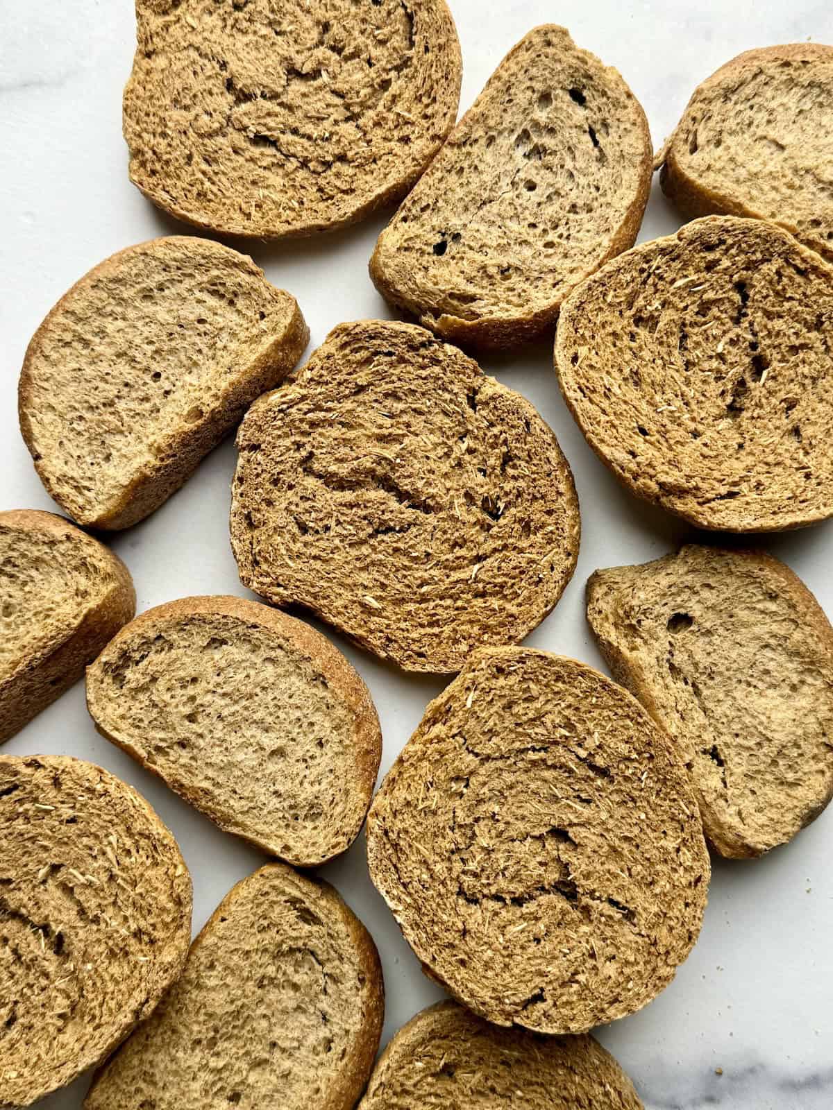 Different barley rusks.