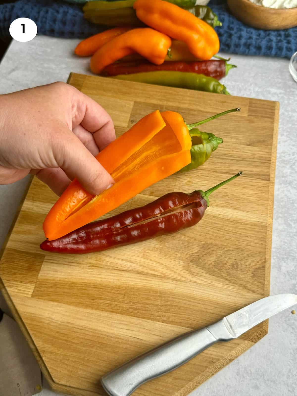 Cutting the long pepper.